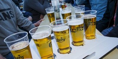 Därför måste du inte längre dricka Carlsberg-öl på festivalen