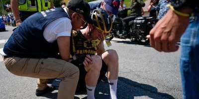 Masskrasch i Tour de France när åskådare tog selfie