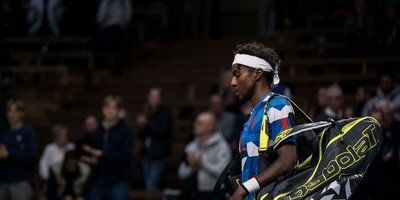 Respass i kvartsfinalen för skadad Elias Ymer