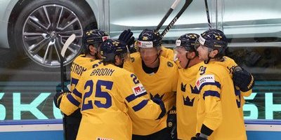 Tre Kronor till semifinal – efter rysare mot Finland