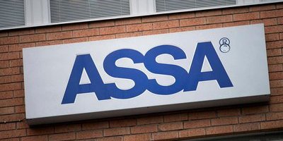 Assa Abloy säljer bolag med miljardomsättning