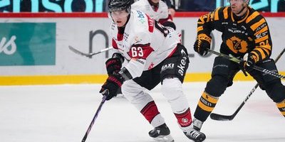 Dubbelsmäll när Redhawks åter knäckte mästarna 