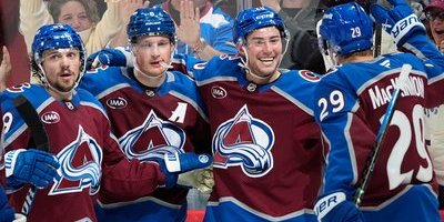 Colorado Avalanche tog  säsongens första seger