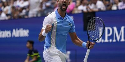 Arg Djokovic till semifinal: "Trivs med det"