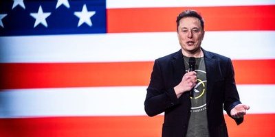 Musk lottar ut miljoner till väljare