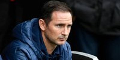 Frank Lampard sågas efter Chelseas fiasko