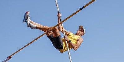 Stenmark efter stavhoppet i VM-debuten: "Färdig med tävlingsdjävulen"