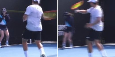 Här skrämmer ryssen livet ur bollflickan under Australian Open