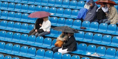 Varnar för oväder i EM-staden – regn, åska och tromber på väg