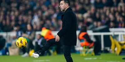 Xavi lämnar Barcelona efter säsongen