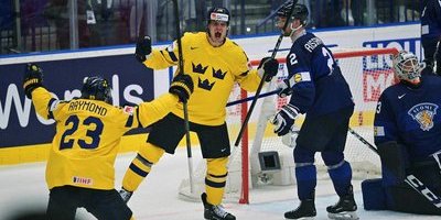 Tre Kronor till VM-semifinal efter rysare mot Finland