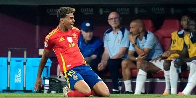 Spanien till EM-final – 16-åring historisk