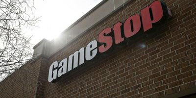 Gamestop börsrasar – vinstvarnar och planerar nyemission