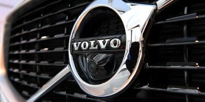 Volvo Cars sänker prognosen – motvind för elbilar