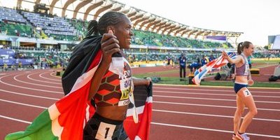 Faith Kipyegon tog sommarens tredje världsrekord