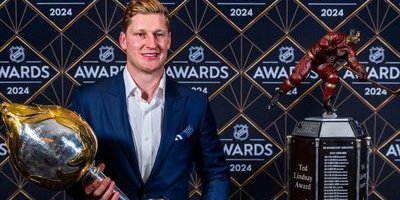 Nathan MacKinnon fick Hart Trophy på NHL Awards