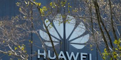 Stor razzia mot Huawei i Paris