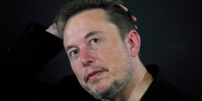 Elon Musk hotar förbjuda Iphones för anställda