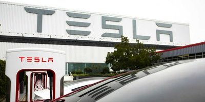 Bankjätten sätter sälj på Tesla – "tillväxtbolag utan tillväxt"